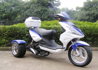 3 Wheel 50cc Scooter With Rear Box , 3 Wheeler Motorcycle With Big Head Light