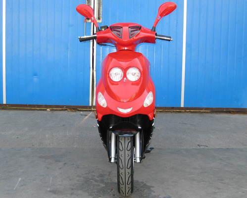 Air Cooled CDI Ignition Adult Motor Scooter 50CC Scooter 65 - 70km/H Hand Brake Operation