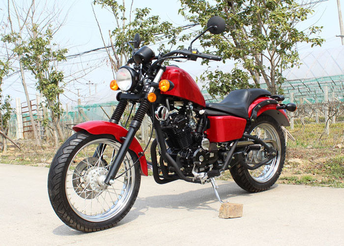 Red 250cc Chopper Motorcycle 90 km / H Low Oil Consumption With 5 Manual Transmission