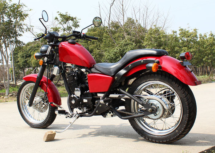 Red 250cc Chopper Motorcycle 90 km / H Low Oil Consumption With 5 Manual Transmission