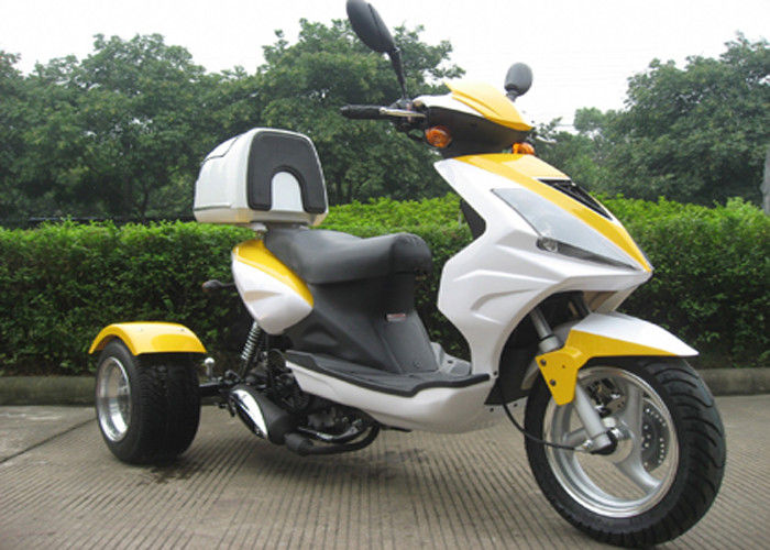 3 Wheel 50cc Scooter With Rear Box , 3 Wheeler Motorcycle With Big Head Light
