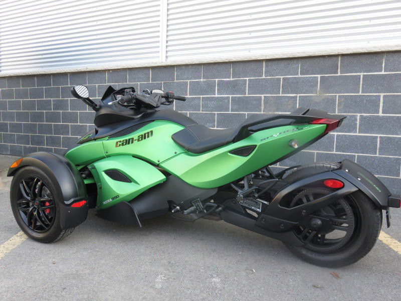 1000cc Can Am 3 Wheel Motorcycle , V - Twin 2 Front Wheel Motorcycle Liquid Cooled