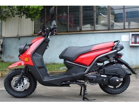 Automatic Clutch 150CC Adult Motor Scooter 4 Stroke Scooter CVT 8.5n.m / 4000rpm