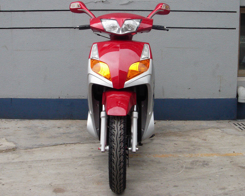 16 Inch Tire Adult Gas Scooter 150cc Rear Brum Brake Cvt Forced Air Cooled Engine