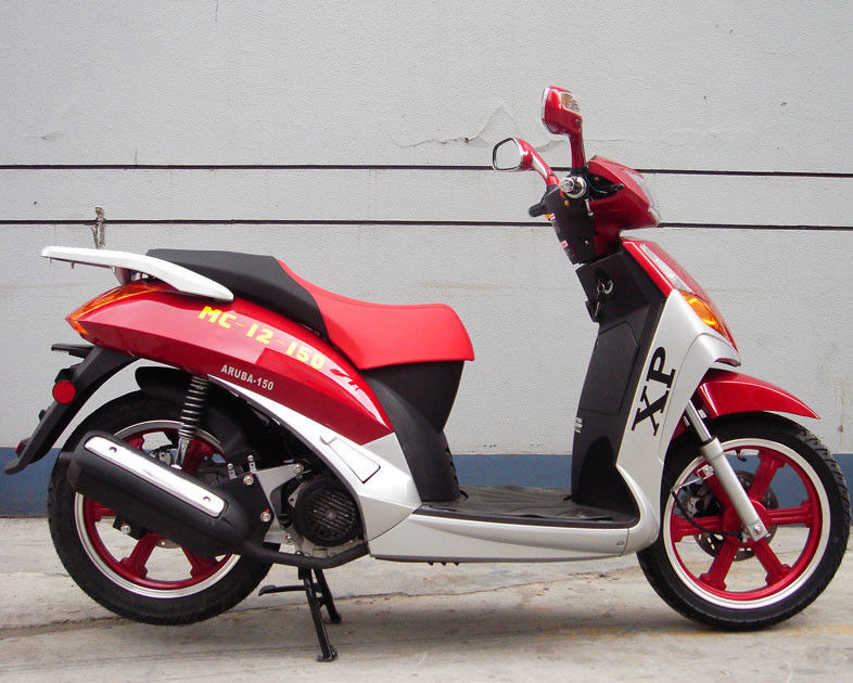 16 Inch Tire Adult Gas Scooter 150cc Rear Brum Brake Cvt Forced Air Cooled Engine